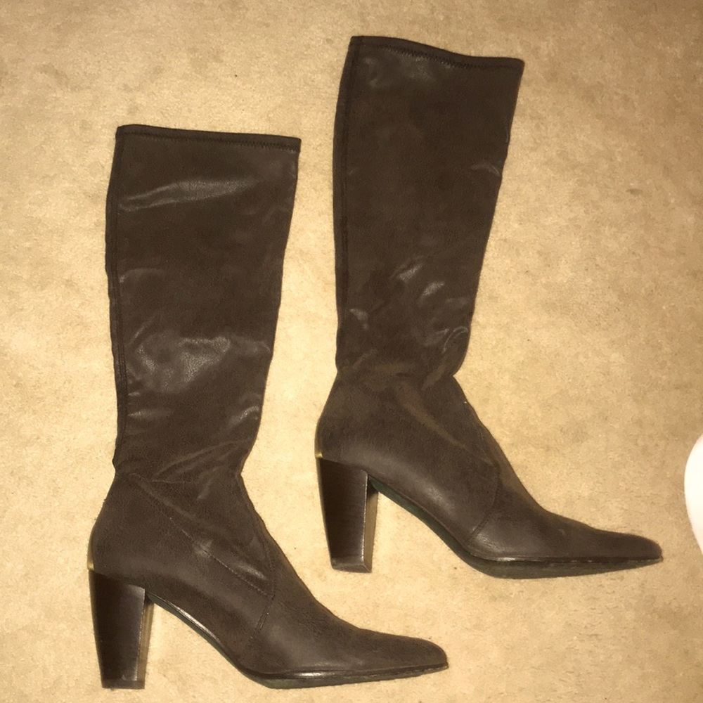 Donald J Pliner boots size 7.5 color is expresso